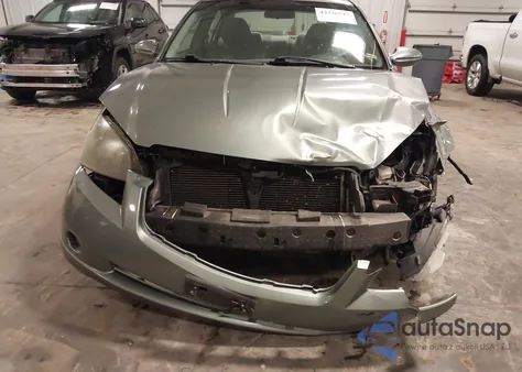 2005 Nissan Altima 2.5 S из США, поврежденный, VIN 1N4AL11D55N933749